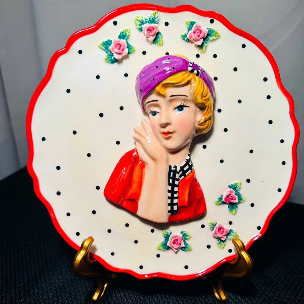 Vtg. Retro, Ceramic, Fashion, Decorative Plate, 3D Plaque, Women/Ladies In Hats